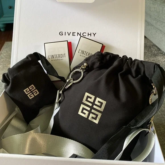 Givenchy Cosmetic Drawstring Pouch - Picture 10 of 12